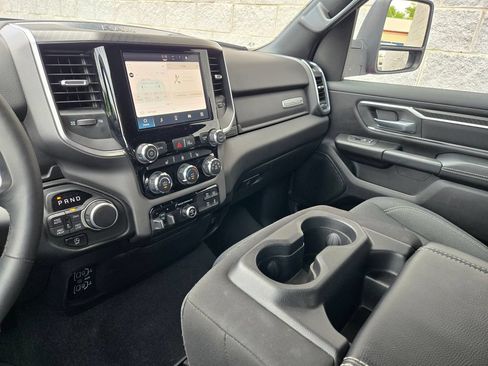 Used 2025 RAM 1500 Big Horn AWD/4WD image 25