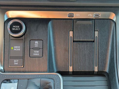 Certified 2025 Lexus GX 550 w/ Accessory Package (2T) AWD/4WD image 20