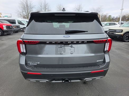 New 2026 Ford Explorer Active w/ Active Comfort Package image 4