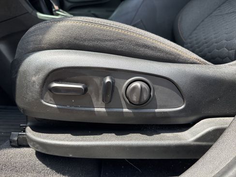 Used 2020 Chevrolet Equinox LT AWD/4WD image 25