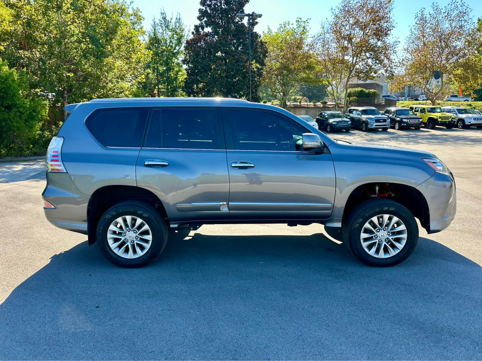 Used 2019 Lexus GX 460 Premium AWD/4WD image 4