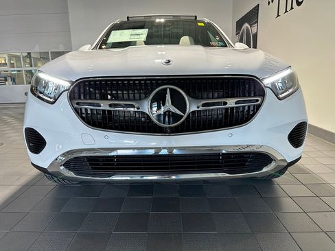 New 2026 Mercedes-Benz GLC 300 4MATIC image 2