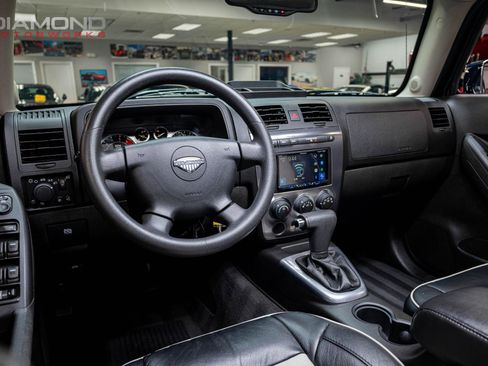 Used 2009 HUMMER H3T Alpha image 13