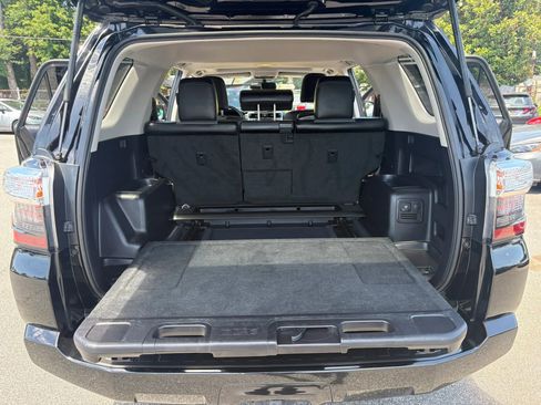 Used 2018 Toyota 4Runner SR5 Premium AWD/4WD image 22