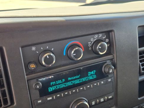 Used 2024 Chevrolet Express 2500 w/ Driver Convenience Package image 14