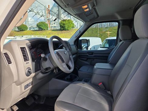 Used 2020 Nissan NV 2500 SV w/ Navigation Package image 12
