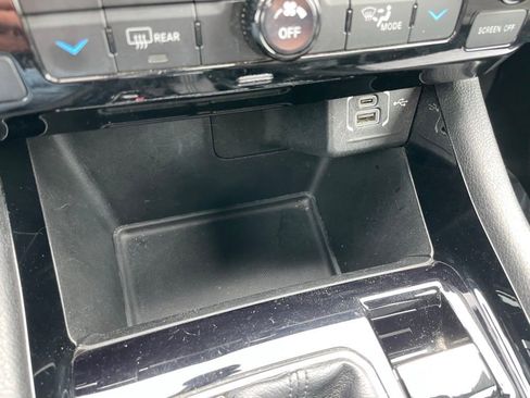 Used 2023 Jeep Compass Limited AWD/4WD image 13