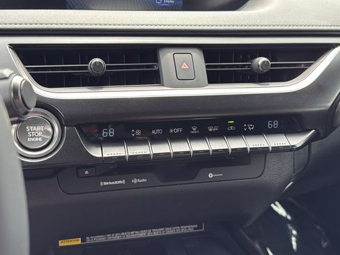 Used 2022 Lexus UX 200 w/ Accessory Package (Z1) FWD image 22