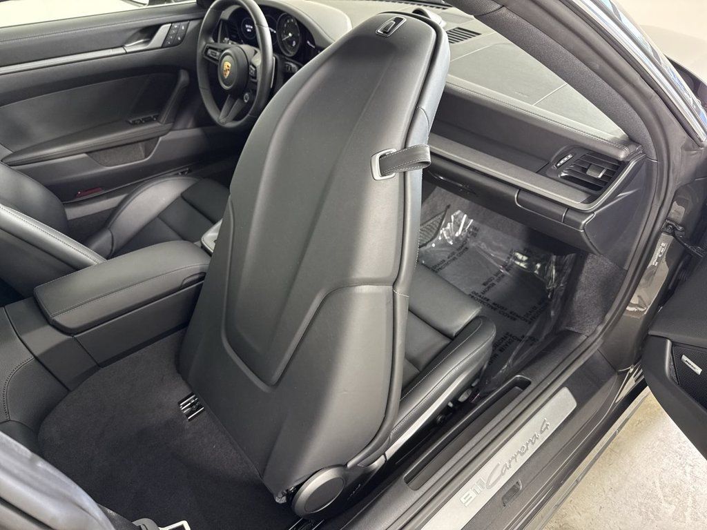 Certified 2024 Porsche 911 Carrera 4 AWD/4WD image 24