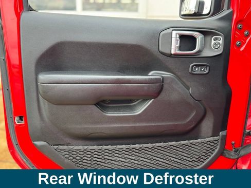 Used 2021 Jeep Gladiator Rubicon AWD/4WD image 17