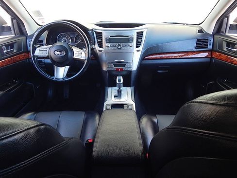 Used 2011 Subaru Outback 2.5i Limited w/ PWR Moonroof Pkg image 19