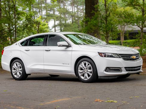 Used 2020 Chevrolet Impala LT FWD image 47
