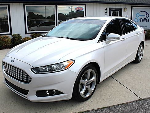 Used 2015 Ford Fusion SE w/ Equipment Group 201A FWD image 30