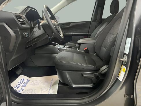 Used 2025 Ford Escape Active w/ Cold Weather Package FWD image 12