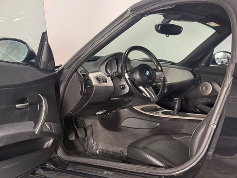 Used 2003 BMW Z4 2.5i RWD image 17