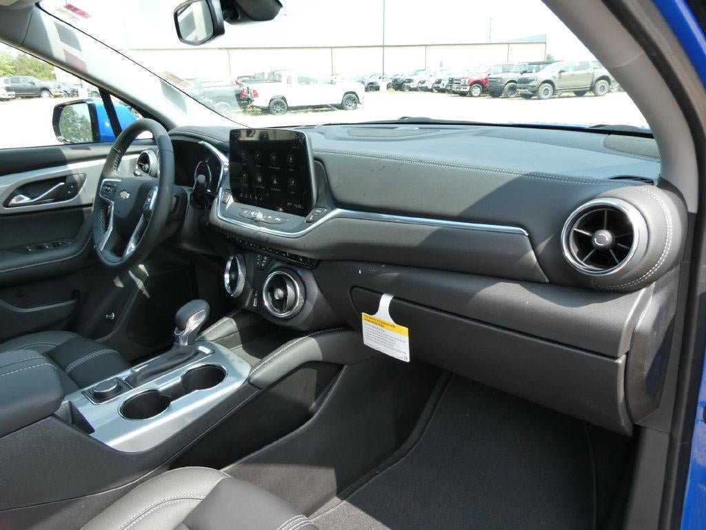 New 2026 Chevrolet Blazer LT AWD/4WD image 11