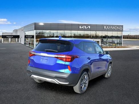 Certified 2023 Kia Seltos LX AWD/4WD image 3
