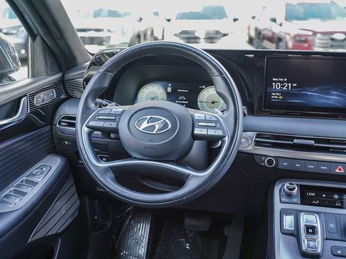 Used 2023 Hyundai Palisade Calligraphy image 12