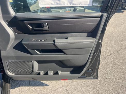New 2025 Toyota Tundra SR image 10