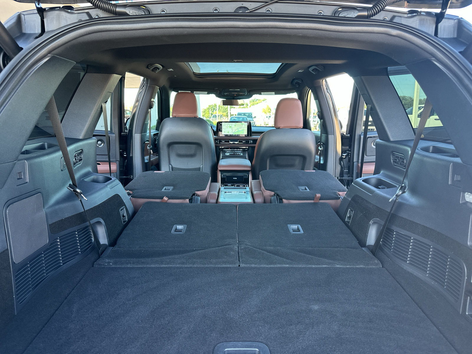 Used 2025 Lincoln Aviator Reserve w/ Jet Appearance Package AWD/4WD image 38