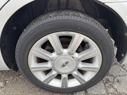 Used 2012 Lincoln MKZ FWD image 15