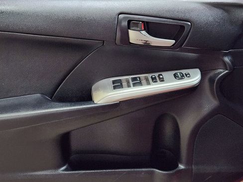 Used 2013 Toyota Camry SE image 41