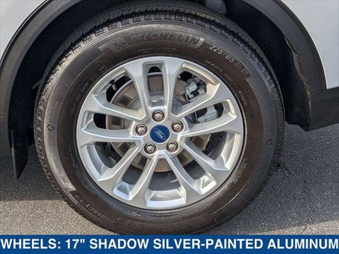 Used 2022 Ford Escape SE image 9