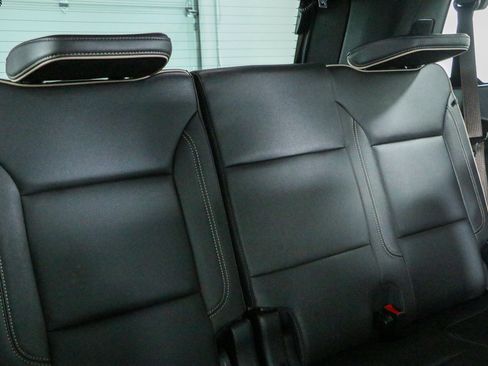 Used 2026 GMC Yukon Elevation w/ Elevation Premium Package AWD/4WD image 35