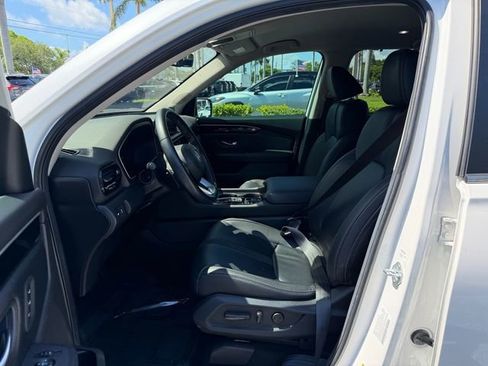 Used 2024 Honda Pilot EX-L image 10