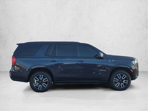 Used 2023 GMC Yukon AT4 w/ Technology Package image 4