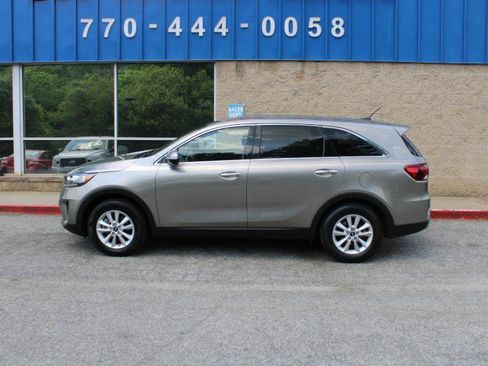 Used 2019 Kia Sorento L FWD image 22