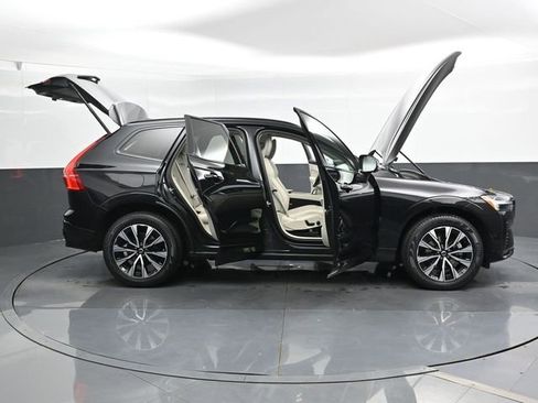 Used 2023 Volvo XC60 B5 Plus w/ Protection Package Premier image 53
