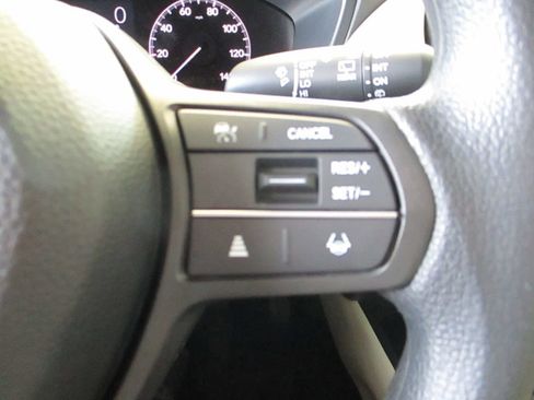 New 2026 Honda HR-V LX image 16