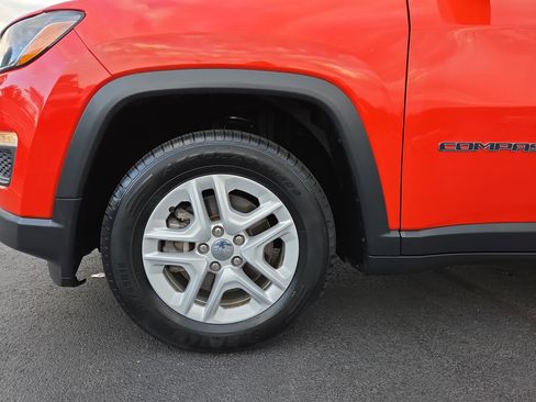 Used 2020 Jeep Compass Sport w/ Cold Weather Group FWD image 11