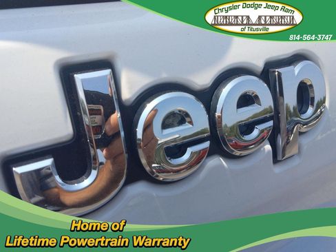 New 2025 Jeep Compass Latitude image 32