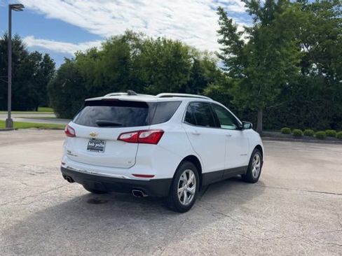 Used 2019 Chevrolet Equinox LT FWD image 8