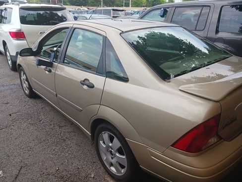 Used 2002 Ford Focus ZTS FWD image 4