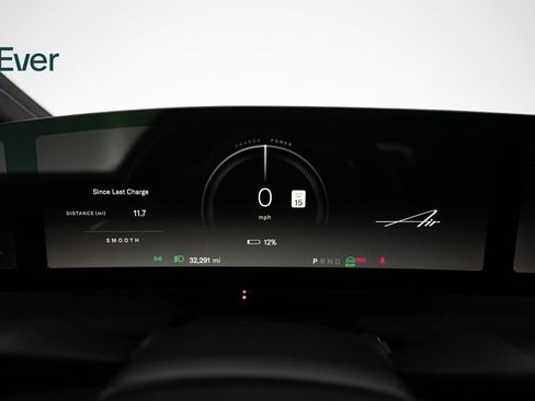 Used 2022 Lucid Air Grand Touring image 25