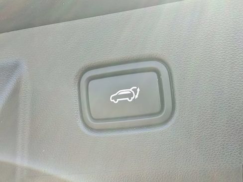 Used 2025 Hyundai Tucson Limited AWD/4WD image 30