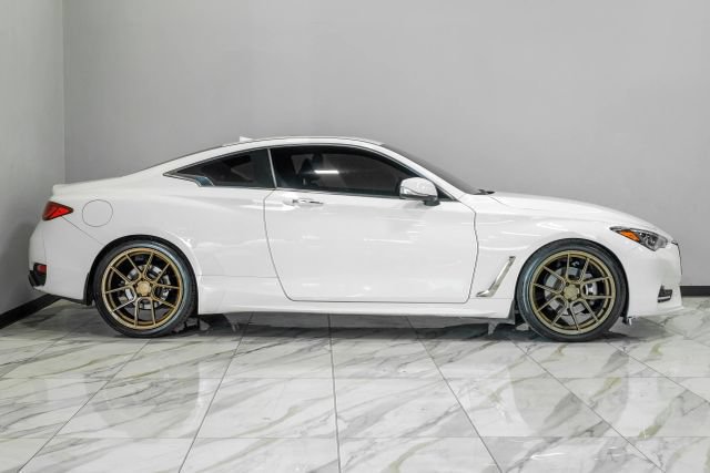 Used 2019 INFINITI Q60 3.0t Luxe RWD image 11