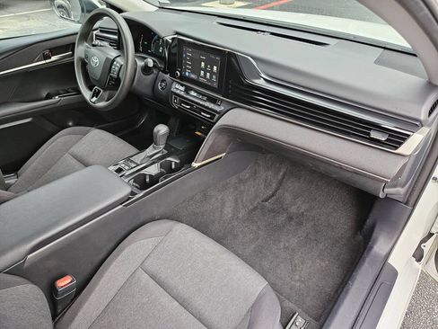 Used 2025 Toyota Camry LE FWD image 28