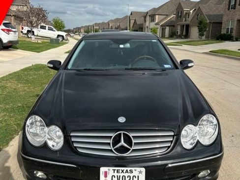 Used 2004 Mercedes-Benz CLK 320 Coupe image 10