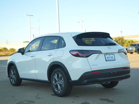 New 2026 Honda HR-V LX image 4
