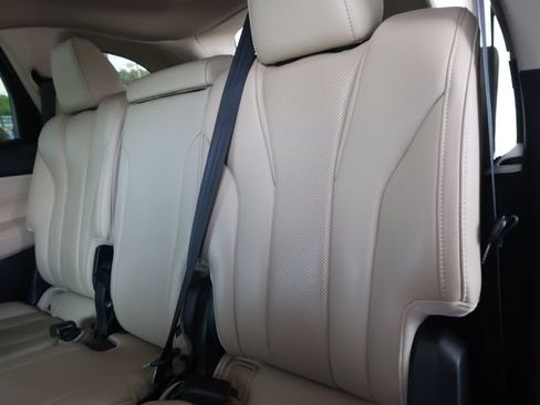 Used 2022 Acura MDX FWD w/ Technology Package image 32