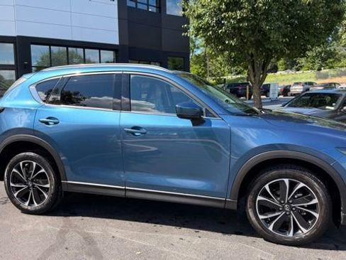 Used 2023 MAZDA CX-5 AWD 2.5 S w/ Premium Package image 2