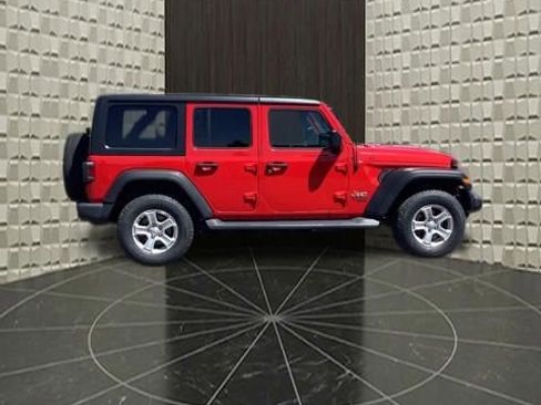 Certified 2019 Jeep Wrangler Unlimited Sport S AWD/4WD image 3
