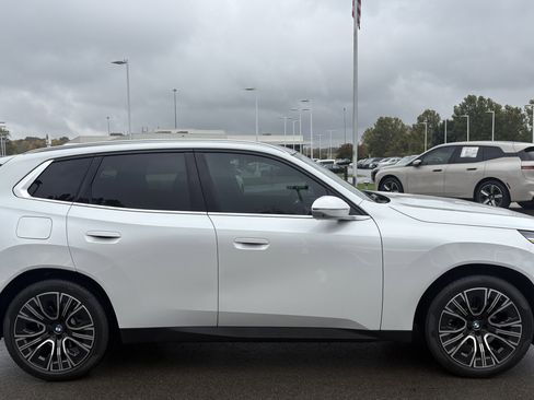 Used 2026 BMW X3 xDrive30 w/ Premium Package image 11