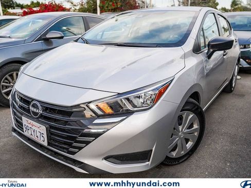 Used 2024 Nissan Versa S w/ Trunk Package image 1