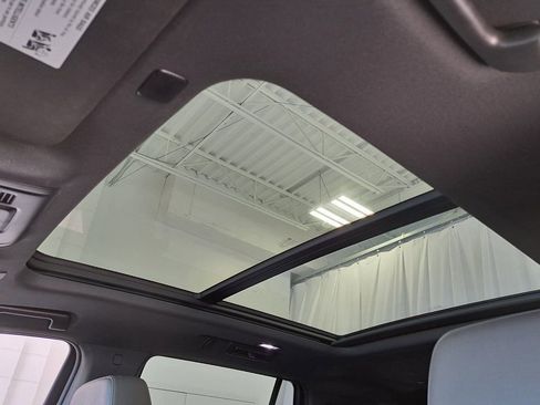 Used 2022 Chevrolet Tahoe Z71 w/ Luxury Package image 26