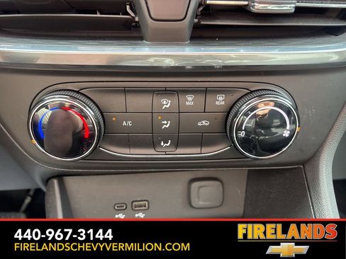 Used 2024 Buick Encore GX Preferred FWD image 4